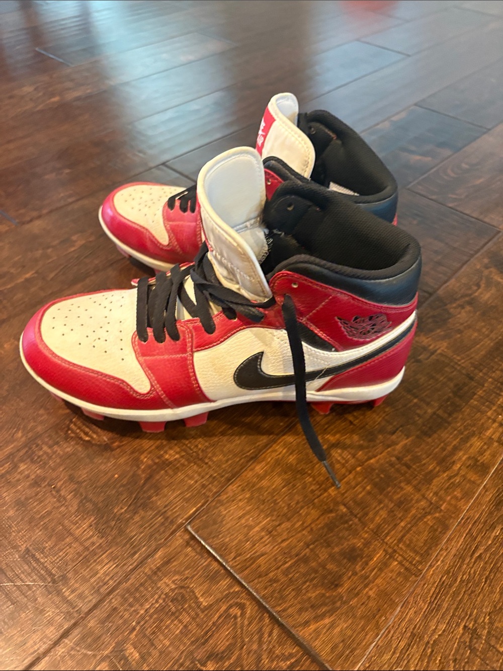 Nike Red, White & Black High-Top Baseball Cleats